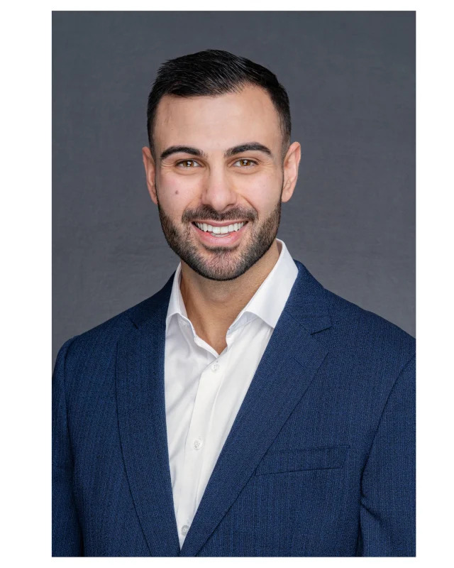 Sam was just about to start in a new job and he wanted to look like a boss on LinkedIn and not an employee. He works in the hotel industry, so we used the space in a vacant hotel room to take his headshot, which was very convenient.