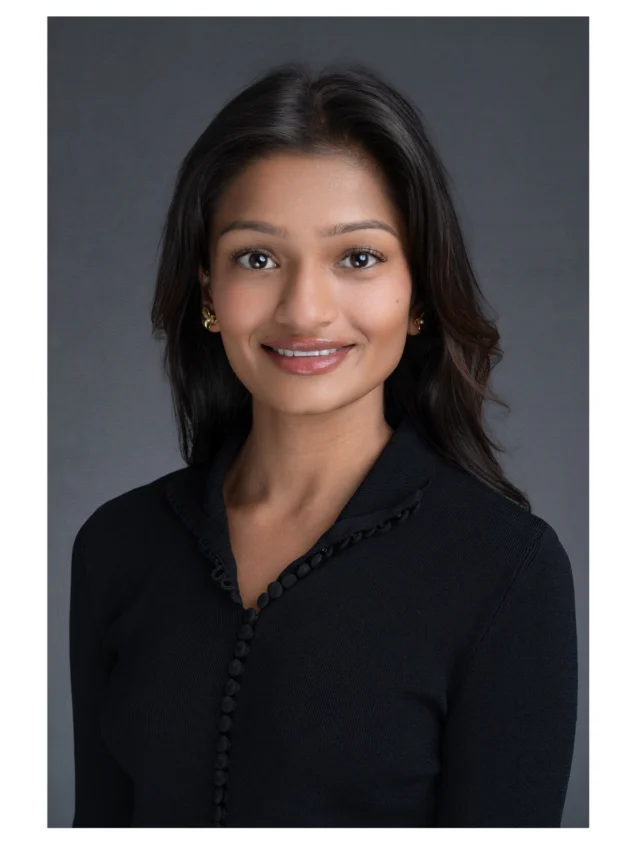 I was hired by a gorgeous Indian girl who was starting a new Finance role in Sydney and wanted a new headshot. I just managed to squeeze my headshot set up into her tiny apartment on a very hot Sydney day. She was really pleased with the results.